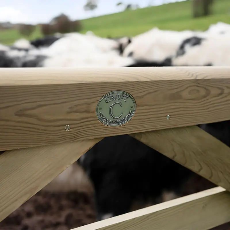 Hartwood 4' High Prestige Countryside Style Gate | Sheds.co.uk