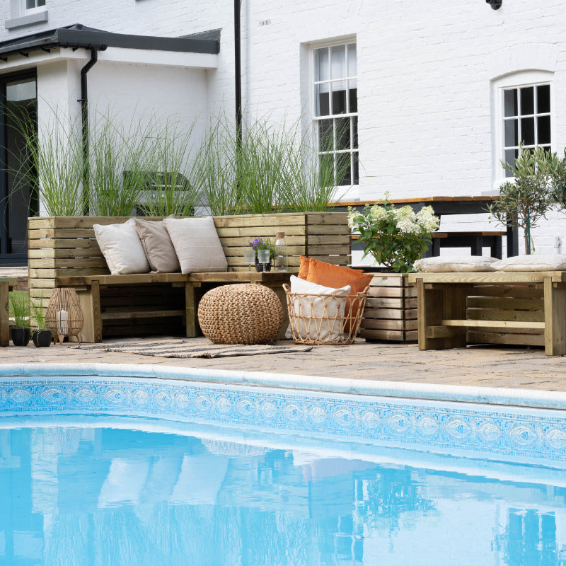 Hartwood 160cm Linear Corner Planter | Sheds.co.uk