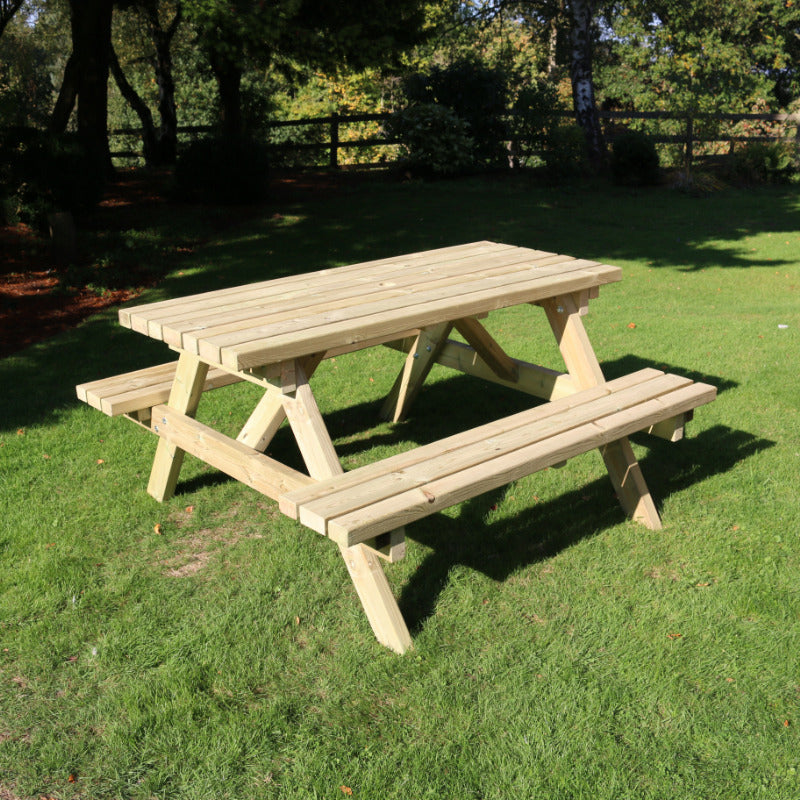 Moorvalley Classic Picnic Table | Sheds.co.uk