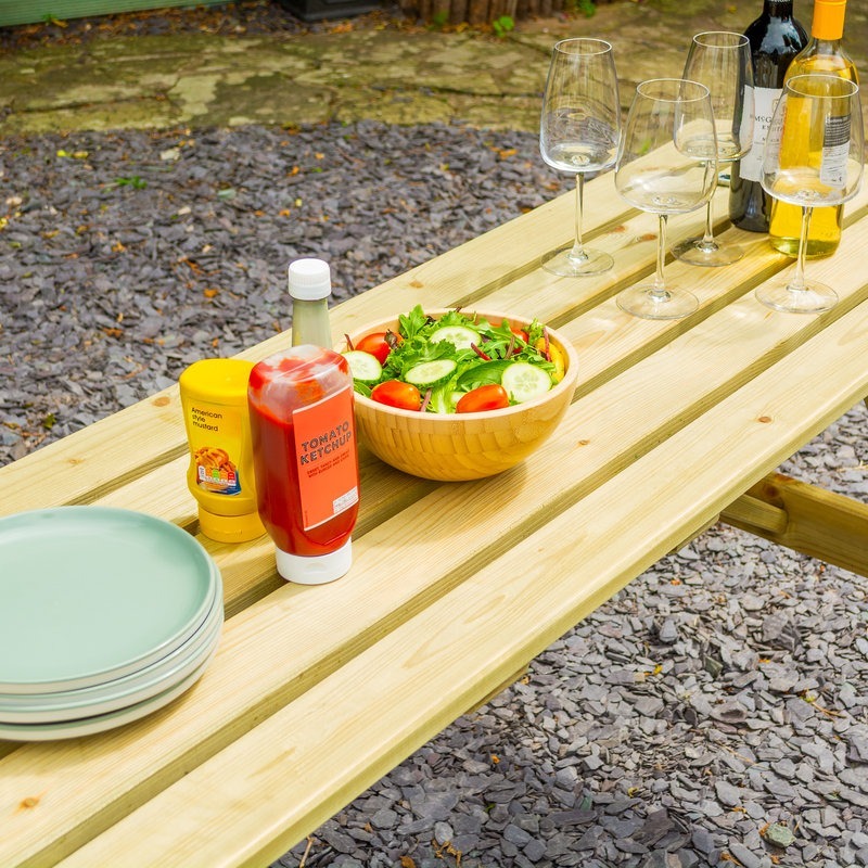 Rowlinson 6' Traditional Picnic Table | Sheds.co.uk