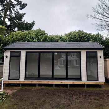 Bards 22' x 12' Portia Bespoke Insulated Garden Room - Painted