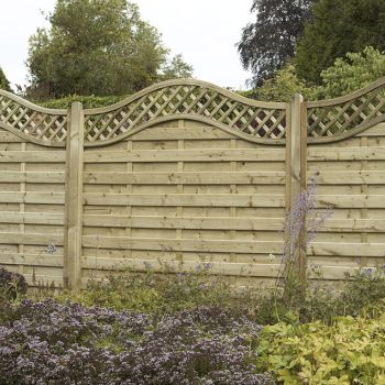 Hartwood 5' x 6' Horizontal Weave Fence Panel With Wavy Trellis