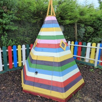 Loxley 7' x 6' Toffee Playhouse