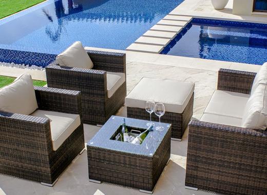 Garden Swimming Pool Furniture Ideas