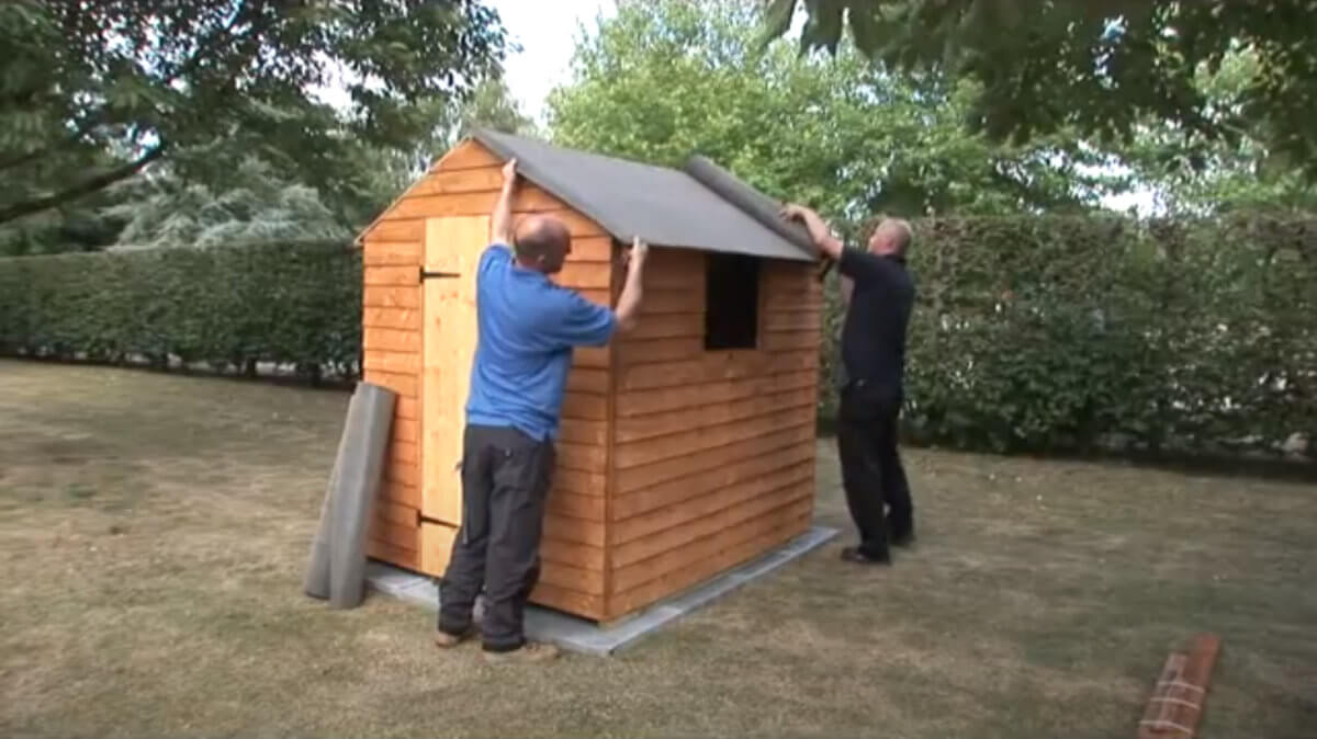 Play How To Felt A Wooden Shed Roof Video